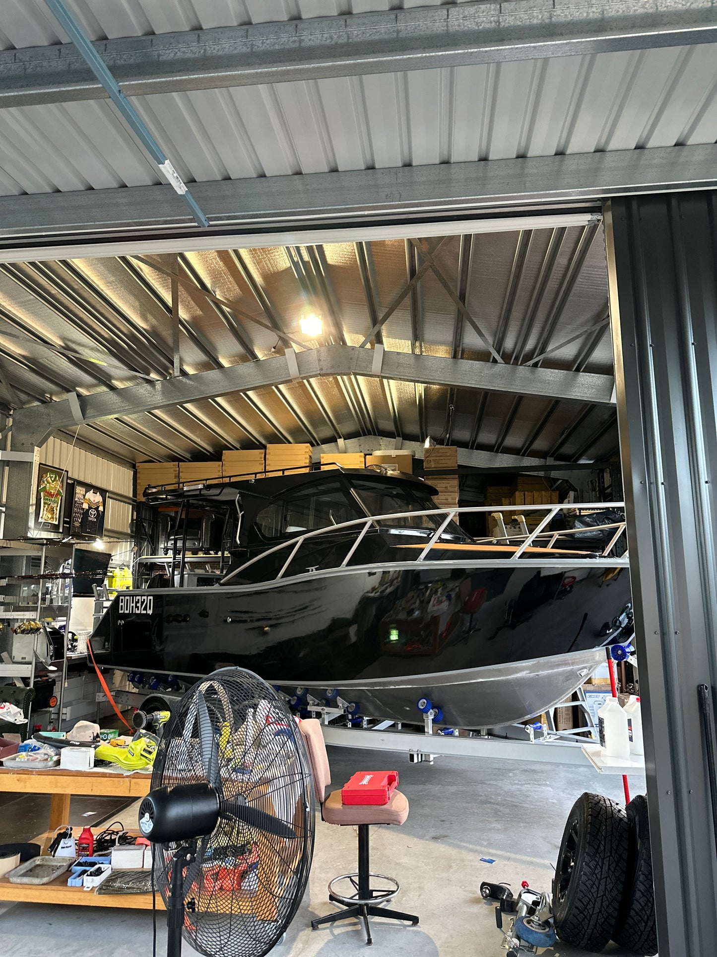 Custom 790 Ext Roof Profisher W/ Enclosed Lockable Cabin